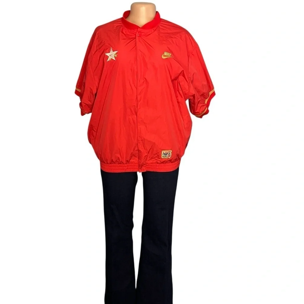 Nike NBA Hoops  Basketball Red Shirt Jacket Short Sleeve